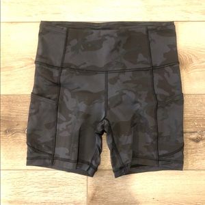 Lululemon Fast & Free 6” short